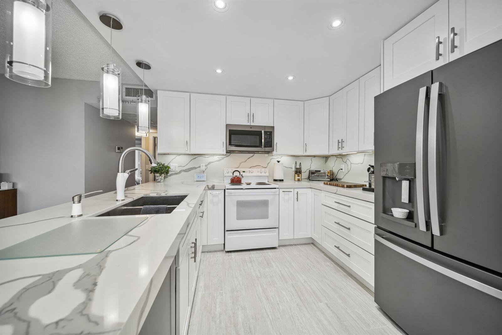 364 WELLINGTON J, West Palm Beach FL 33417