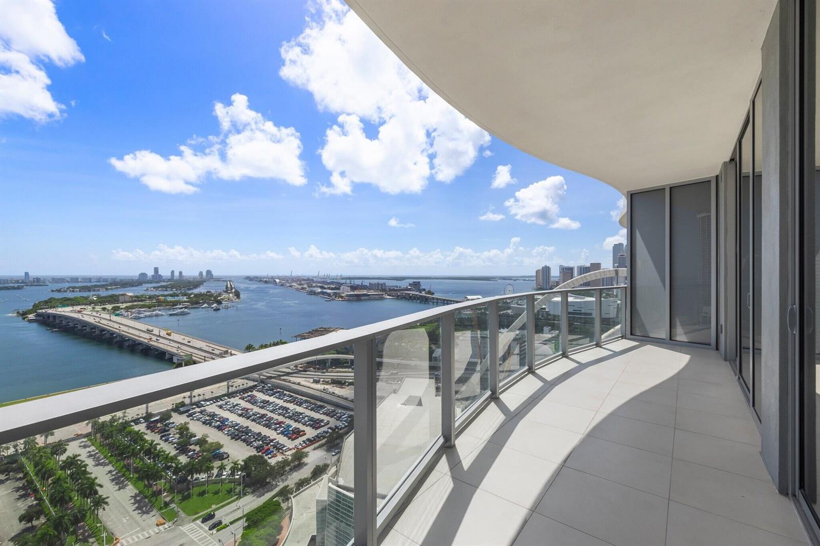 1400 Biscayne Boulevard # 2904, Miami FL 33132