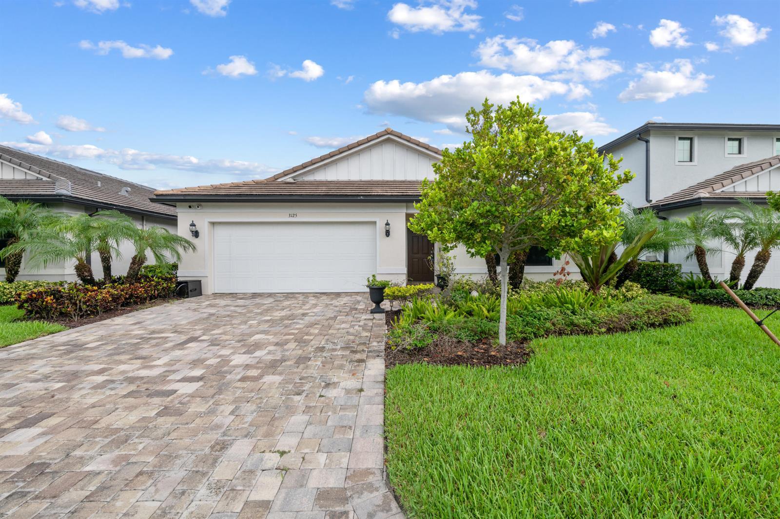 3125 BUTTONWOOD Court, Lauderdale Lakes FL 33311