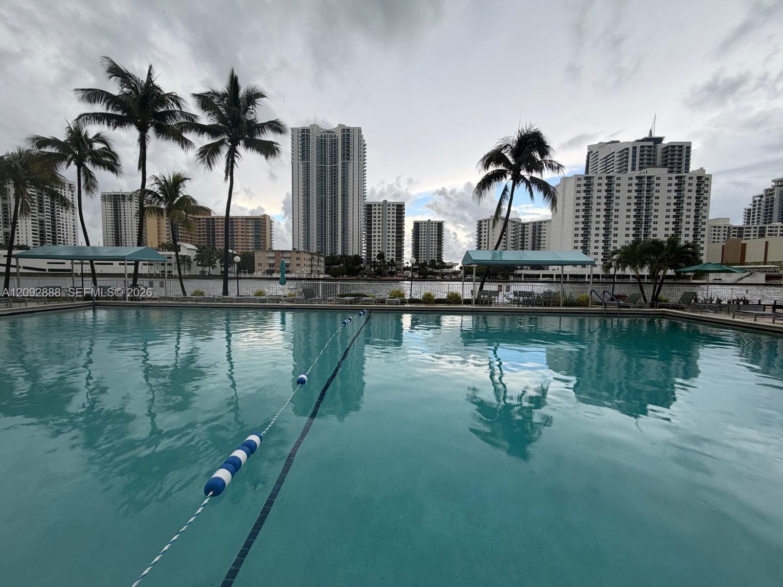 1000 Parkview Dr # 507, Hallandale Beach FL 33009