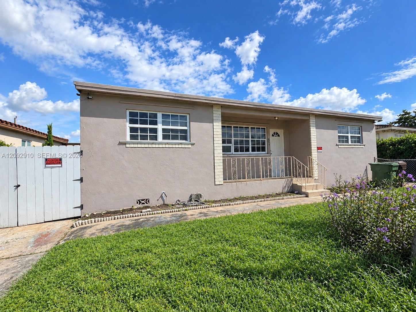 651 E 59th St, Hialeah FL 33013