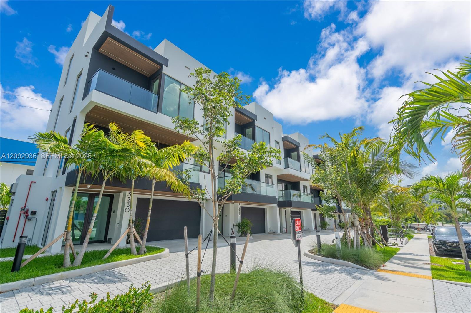 3222 NE 7th St, Pompano Beach FL 33062