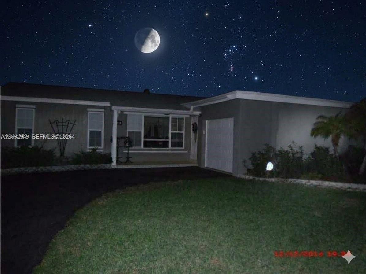 9470 NW 24th ST, Sunrise FL 33322