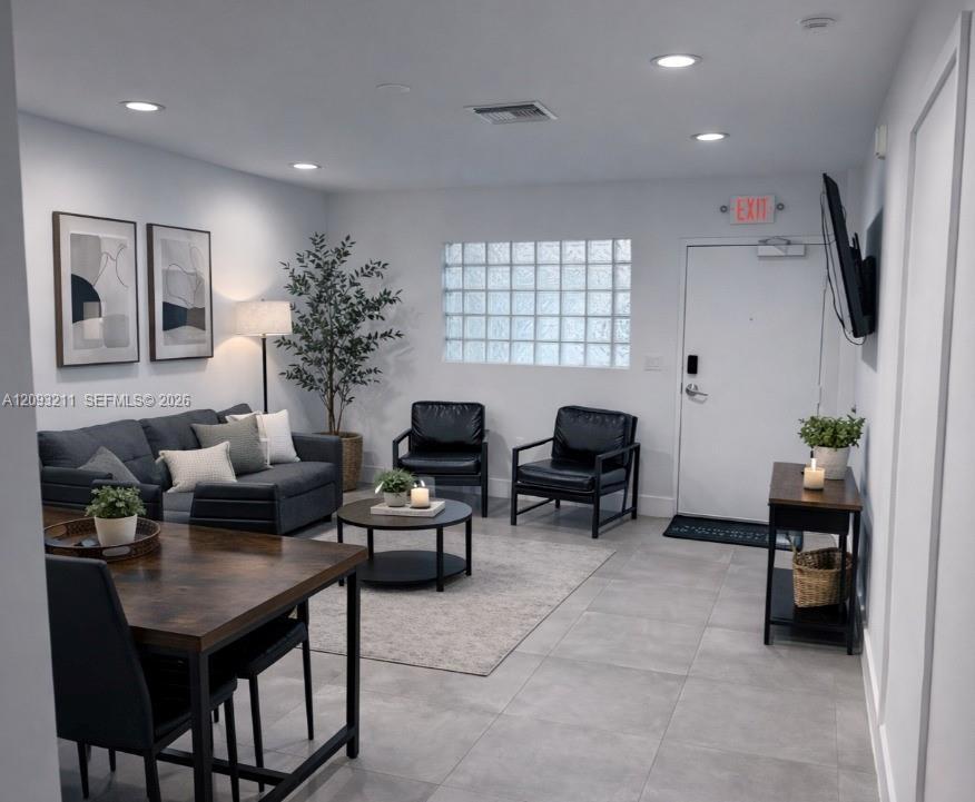 645 Palmetto Dr # 3, Miami Springs FL 33166