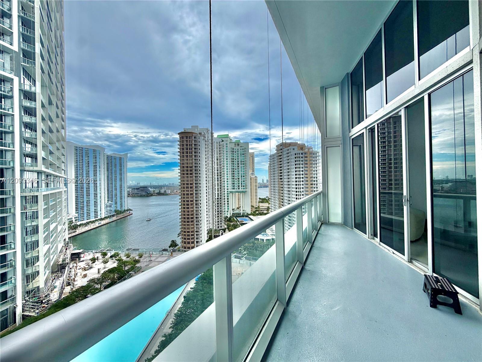 495 Brickell Ave # 2206, Miami FL 33131