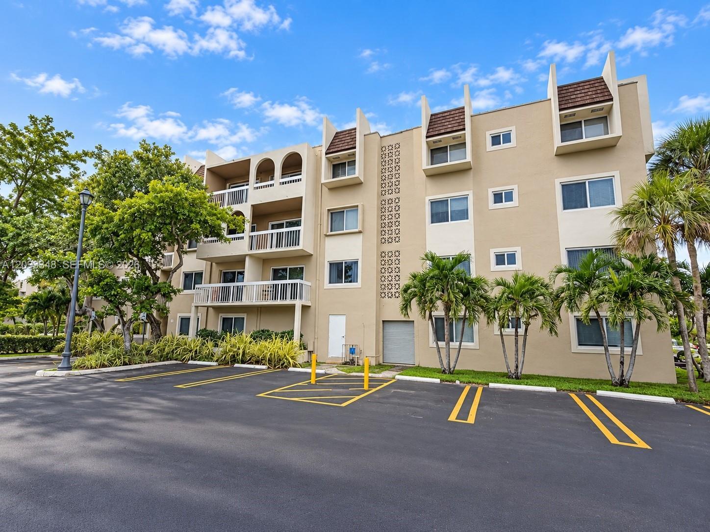 7732 Camino Real # f401, Miami FL 33143