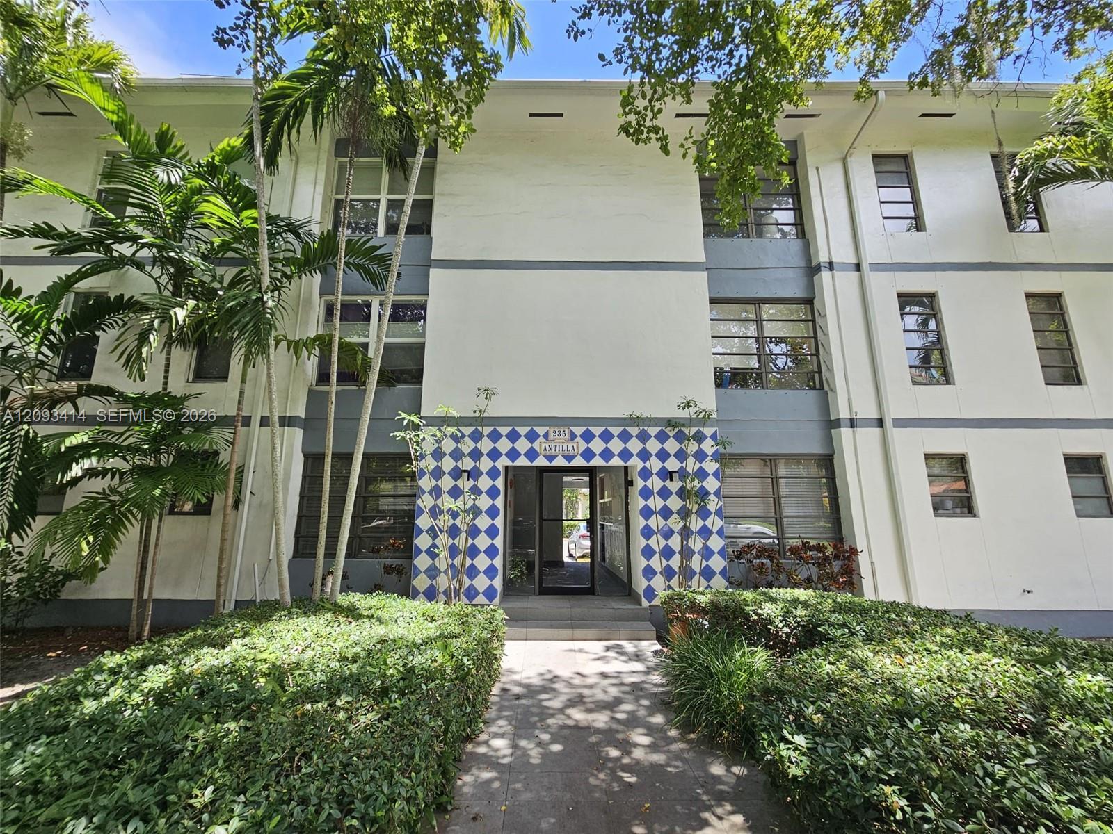 235 Antilla Ave # 1, Coral Gables FL 33134
