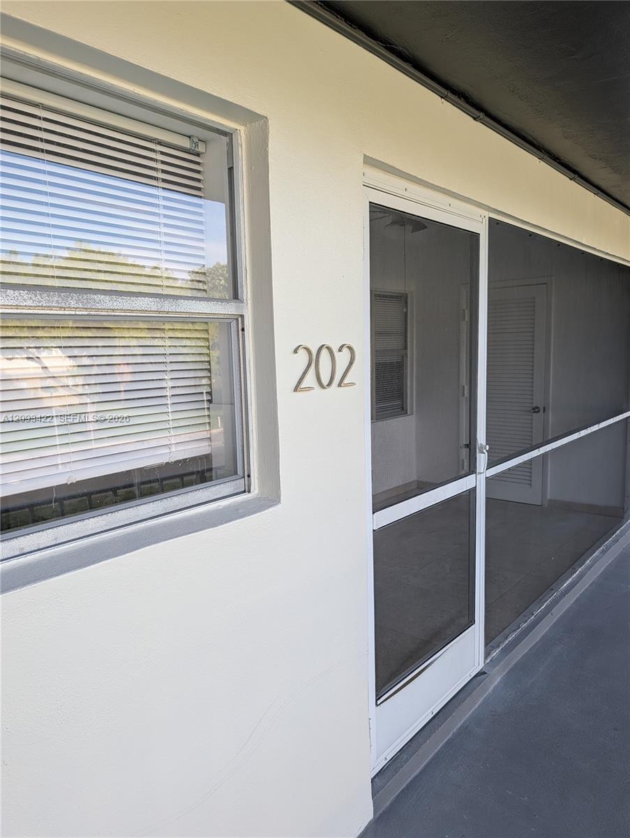 270 Layne Blvd # 202, Hallandale Beach FL 33009