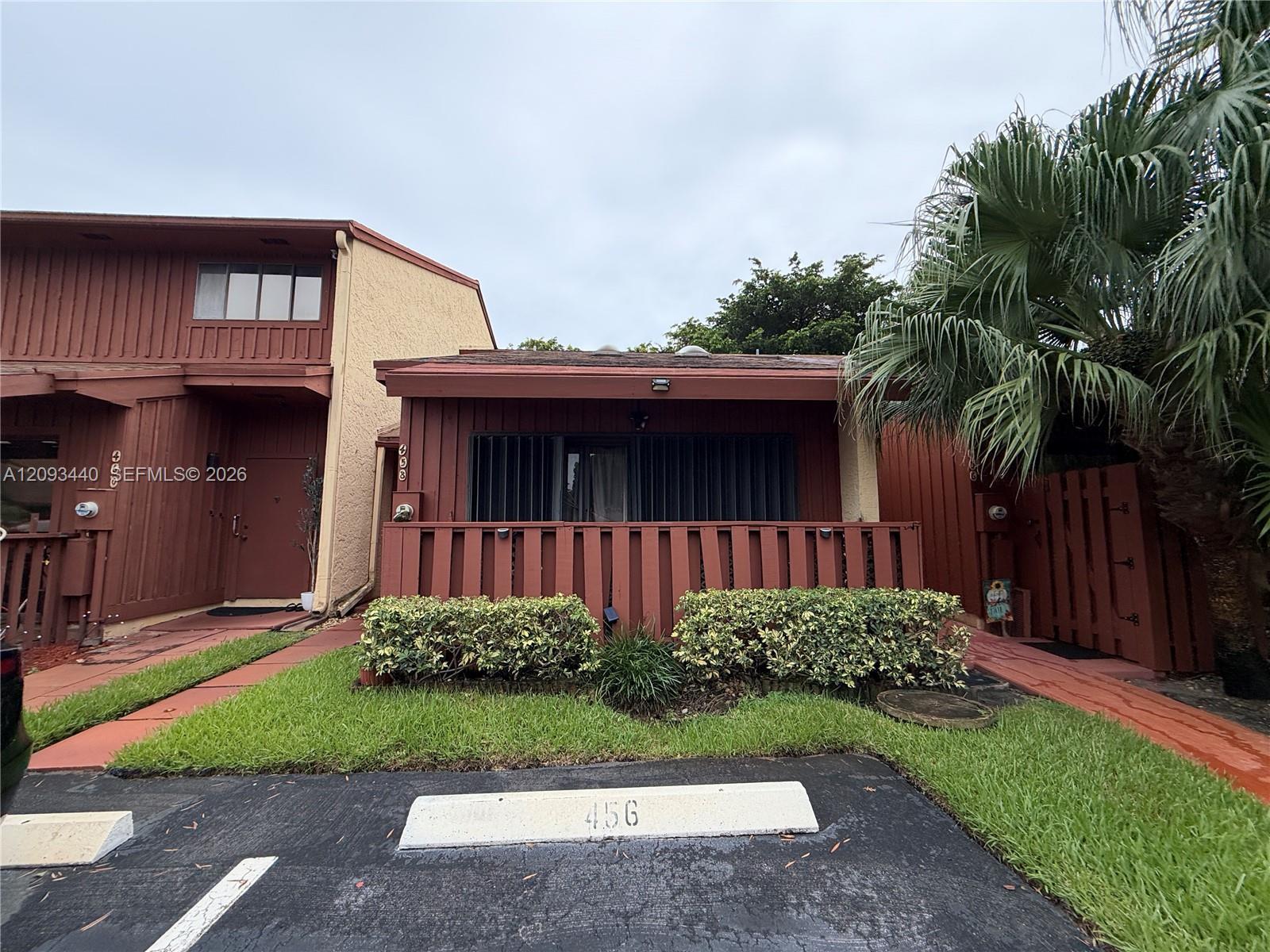 458 SE 11th Ter, Dania Beach FL 33004