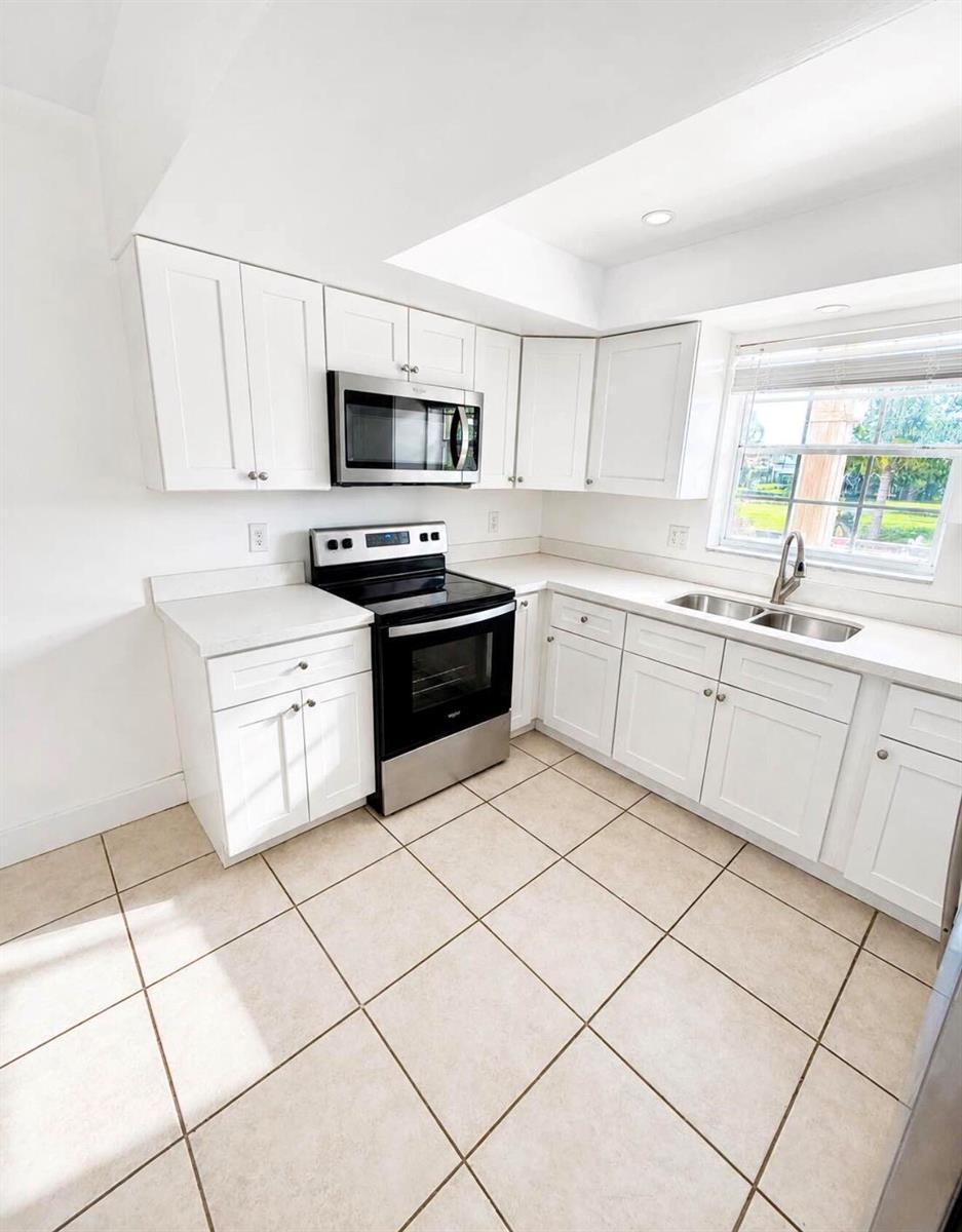 1017 NW 30TH Court # 5, Wilton Manors FL 33311