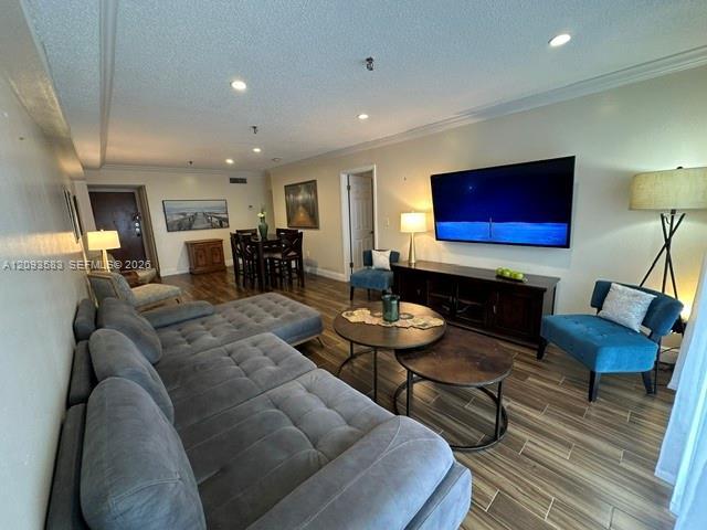 201 180th Dr # 306, Sunny Isles Beach FL 33160