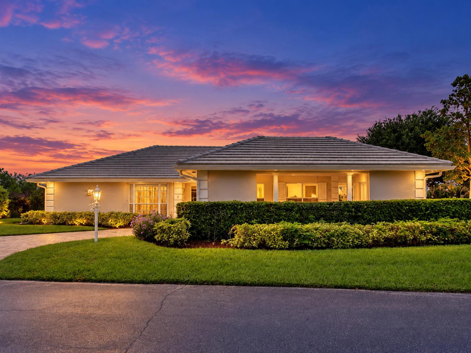 442 FRENCH ROYALE Circle, Atlantis FL 33462