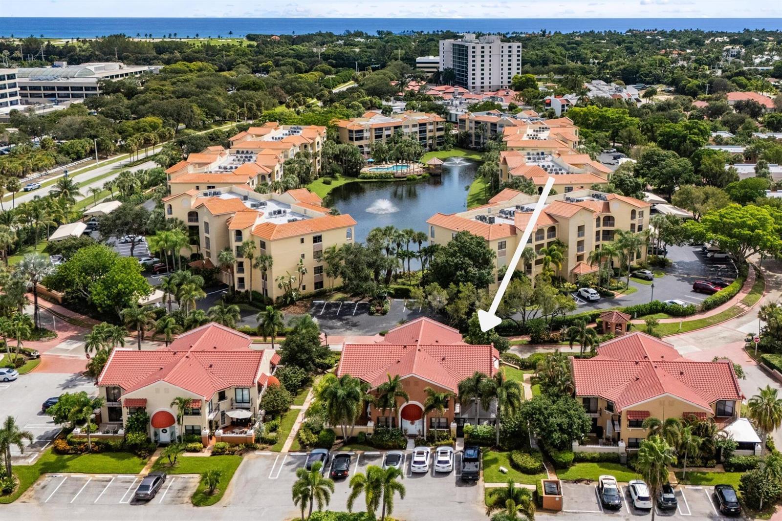 24 Uno Lago Drive, Juno Beach FL 33408