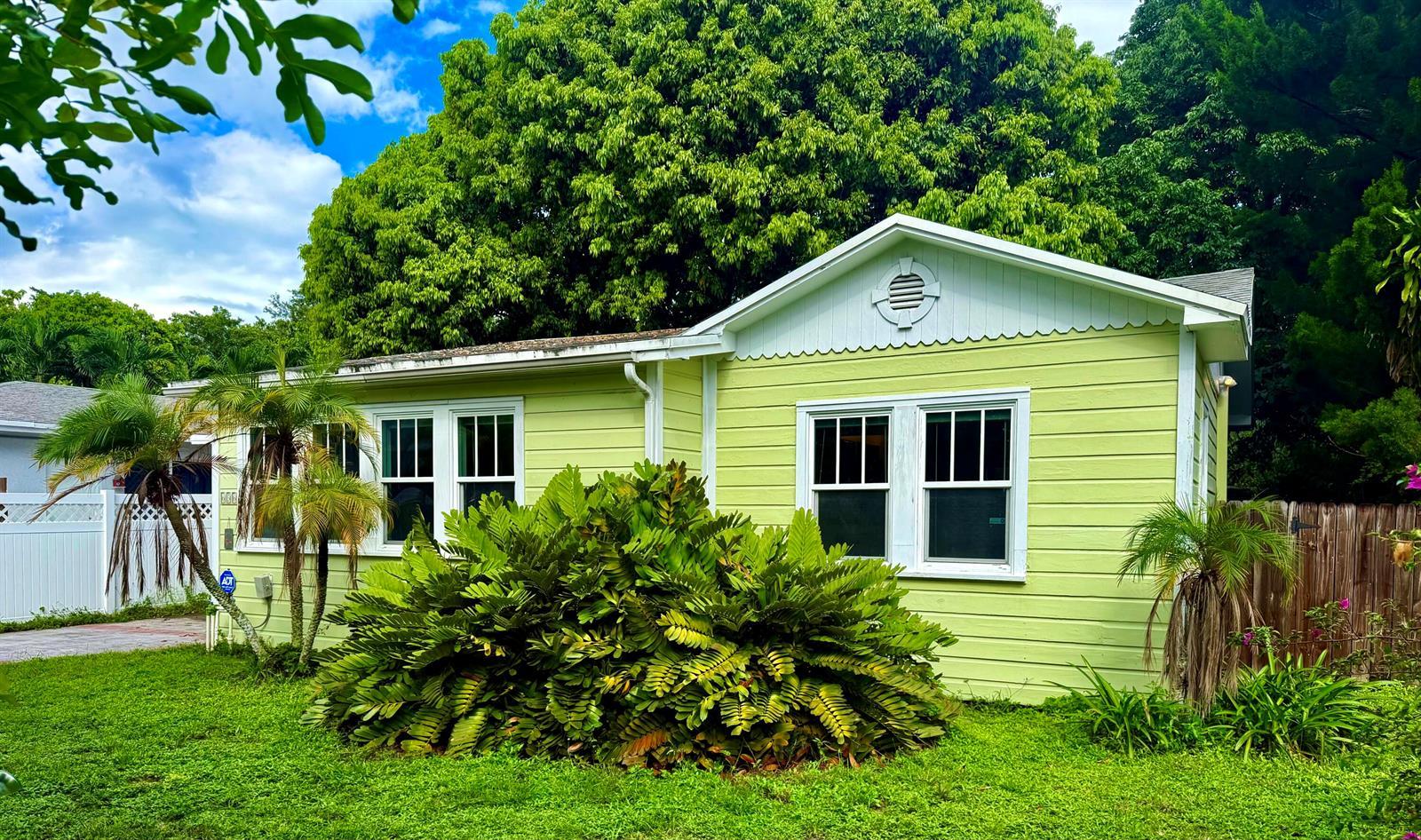 636 SW 7TH Avenue, Fort Lauderdale FL 33315