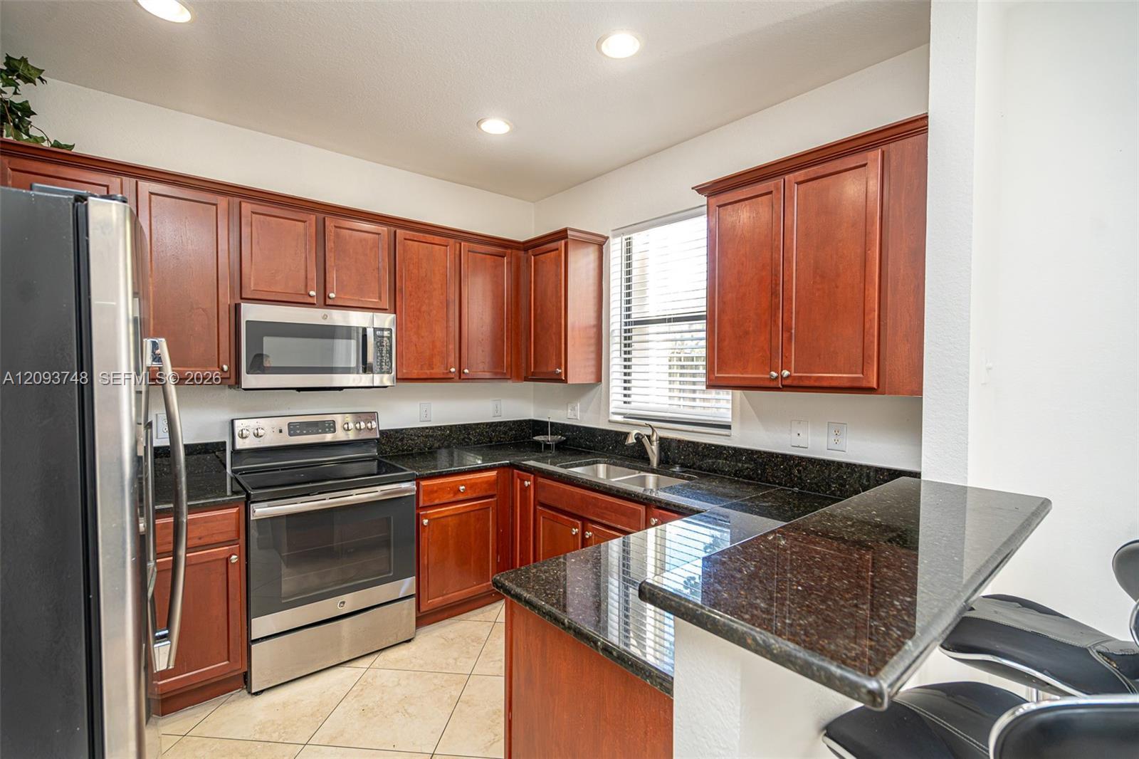 8815 NW 116th Ct, Doral FL 33178