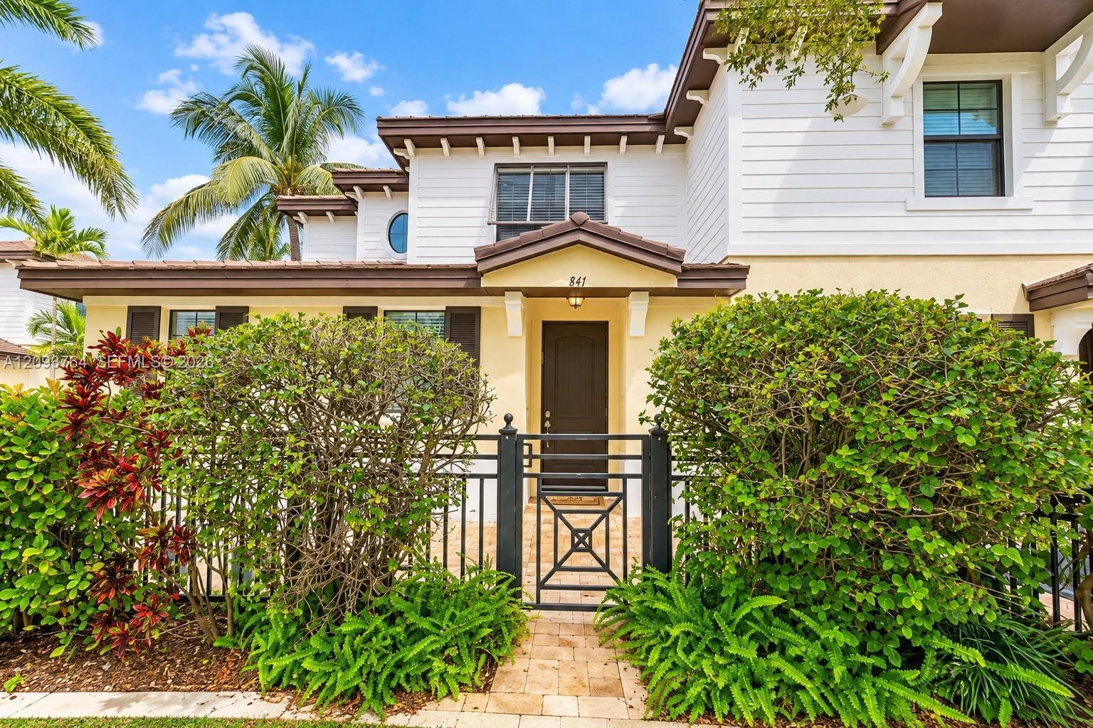 841 S Ocean Blvd, Pompano Beach FL 33062