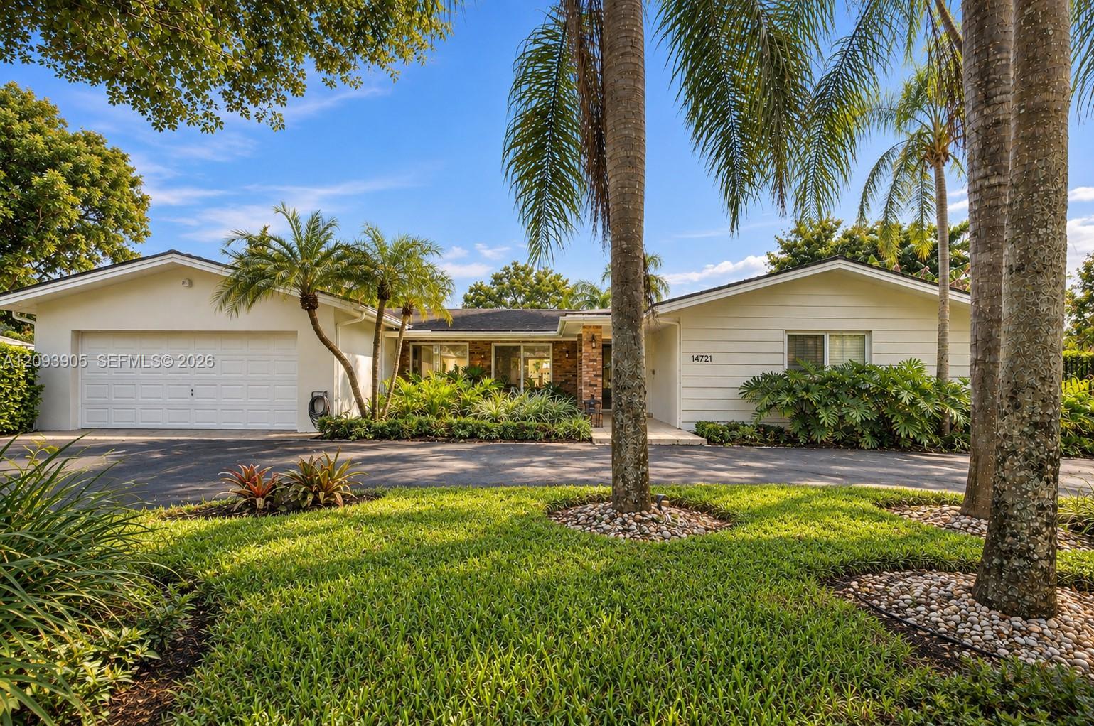 14721 SW 84th Ct, Palmetto Bay FL 33158