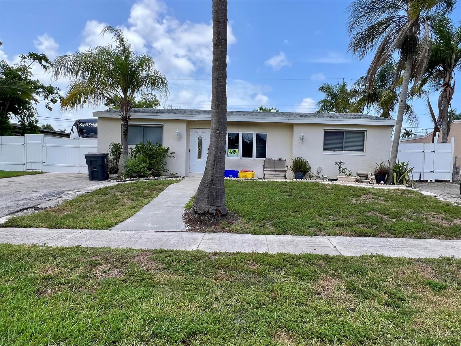 591 Tallulah Road, Lake Worth FL 33462