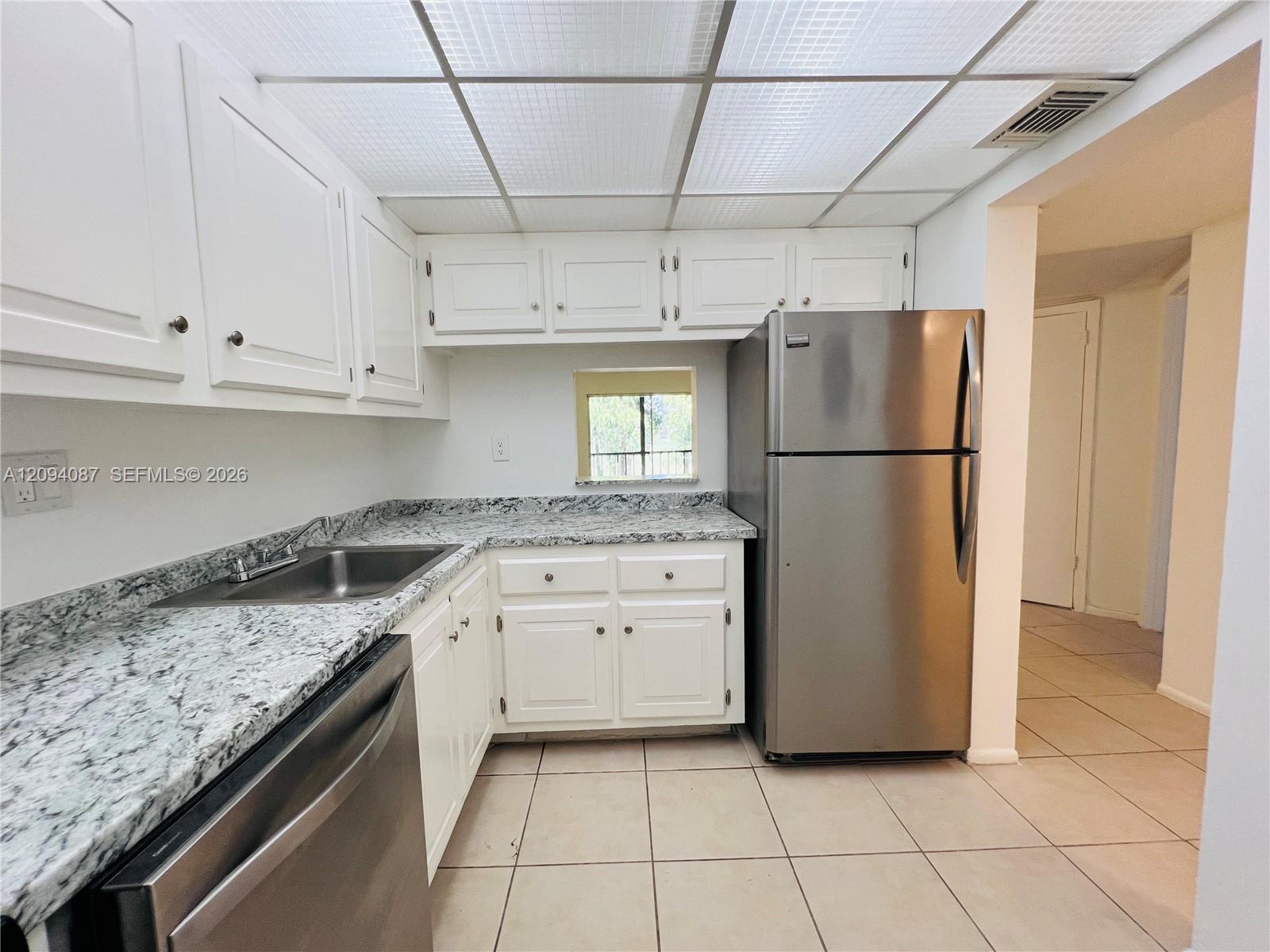 7825 Fairview Dr # 202, Tamarac FL 33321