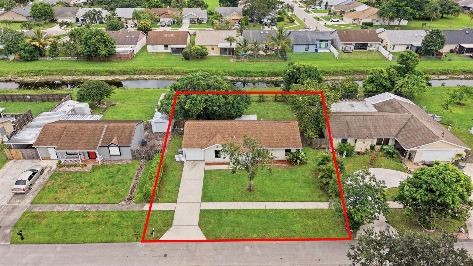 5141 Saint John Avenue N, Boynton Beach FL 33472