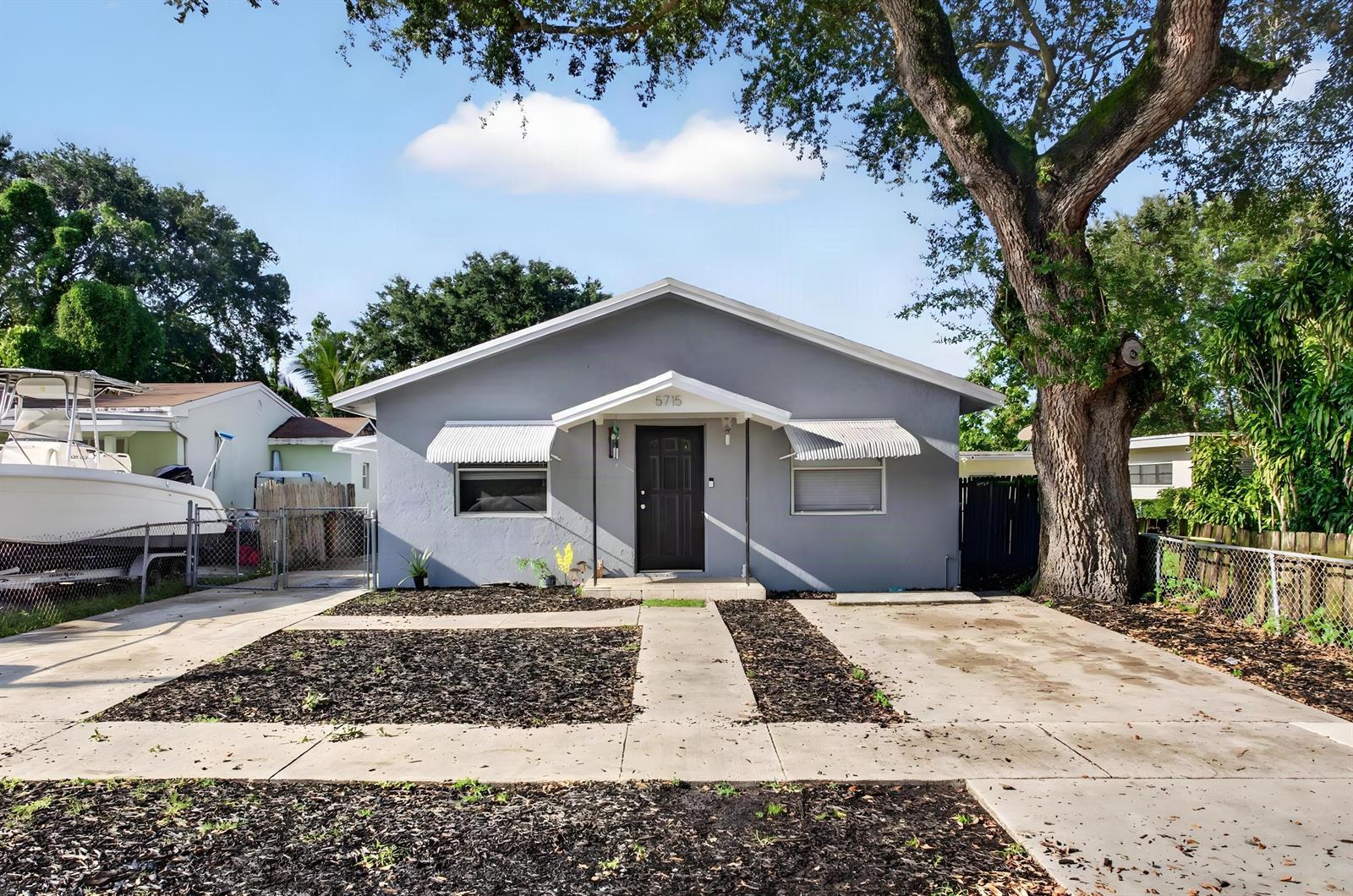 5715 GARFIELD Street, Hollywood FL 33021