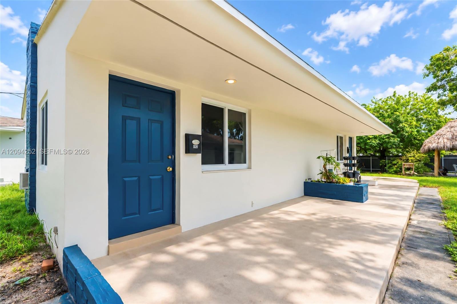 123 SE 2nd Ave # 1, Hallandale Beach FL 33009