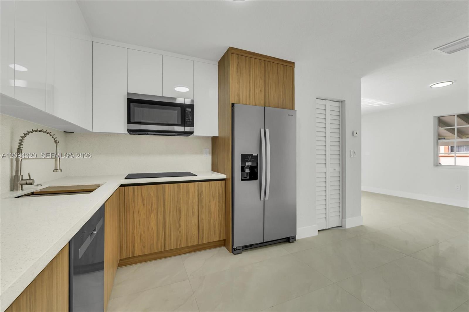 2637 Nassau Dr, Miramar FL 33023