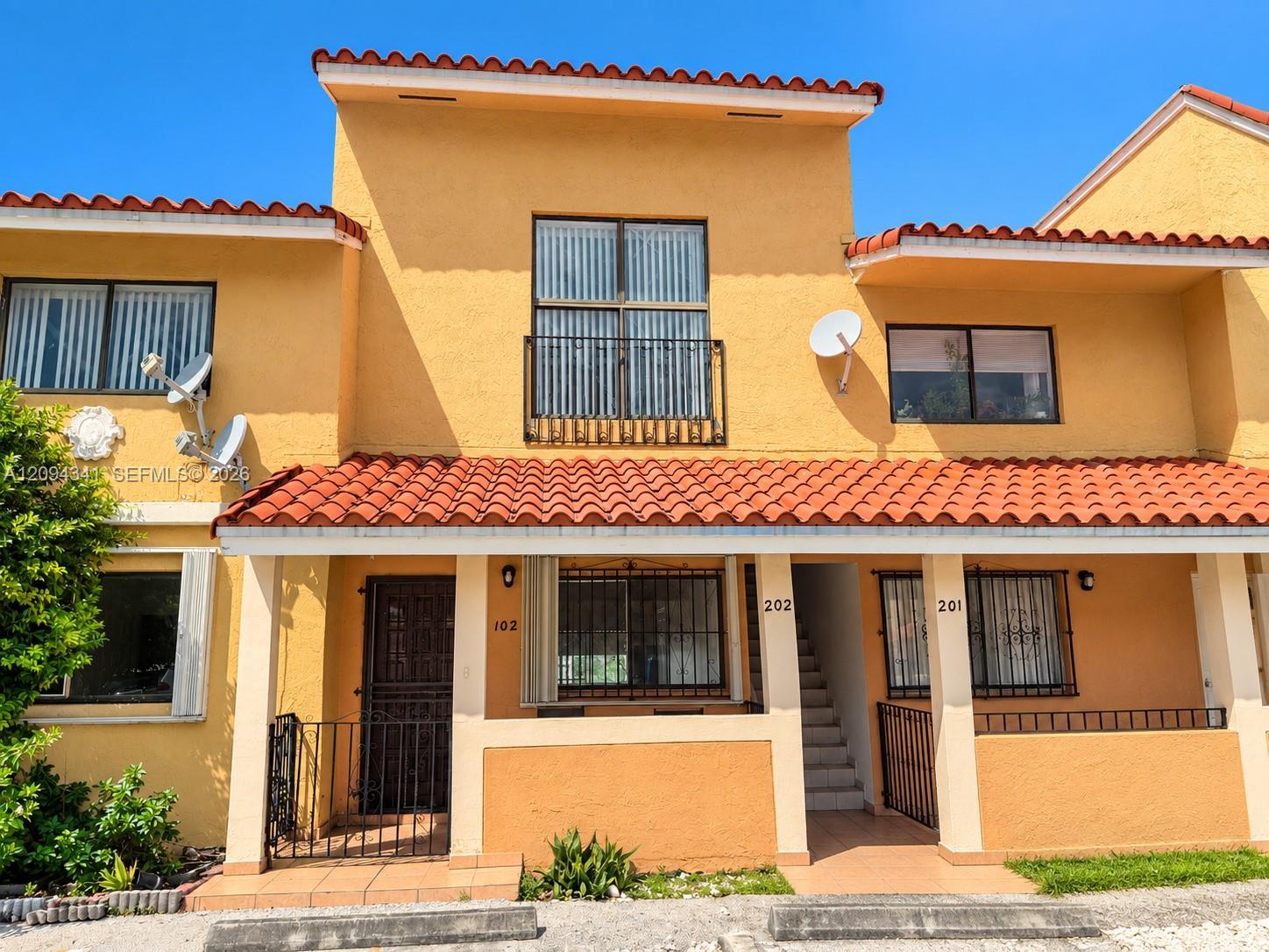 2775 W 61st St # 102, Hialeah FL 33016
