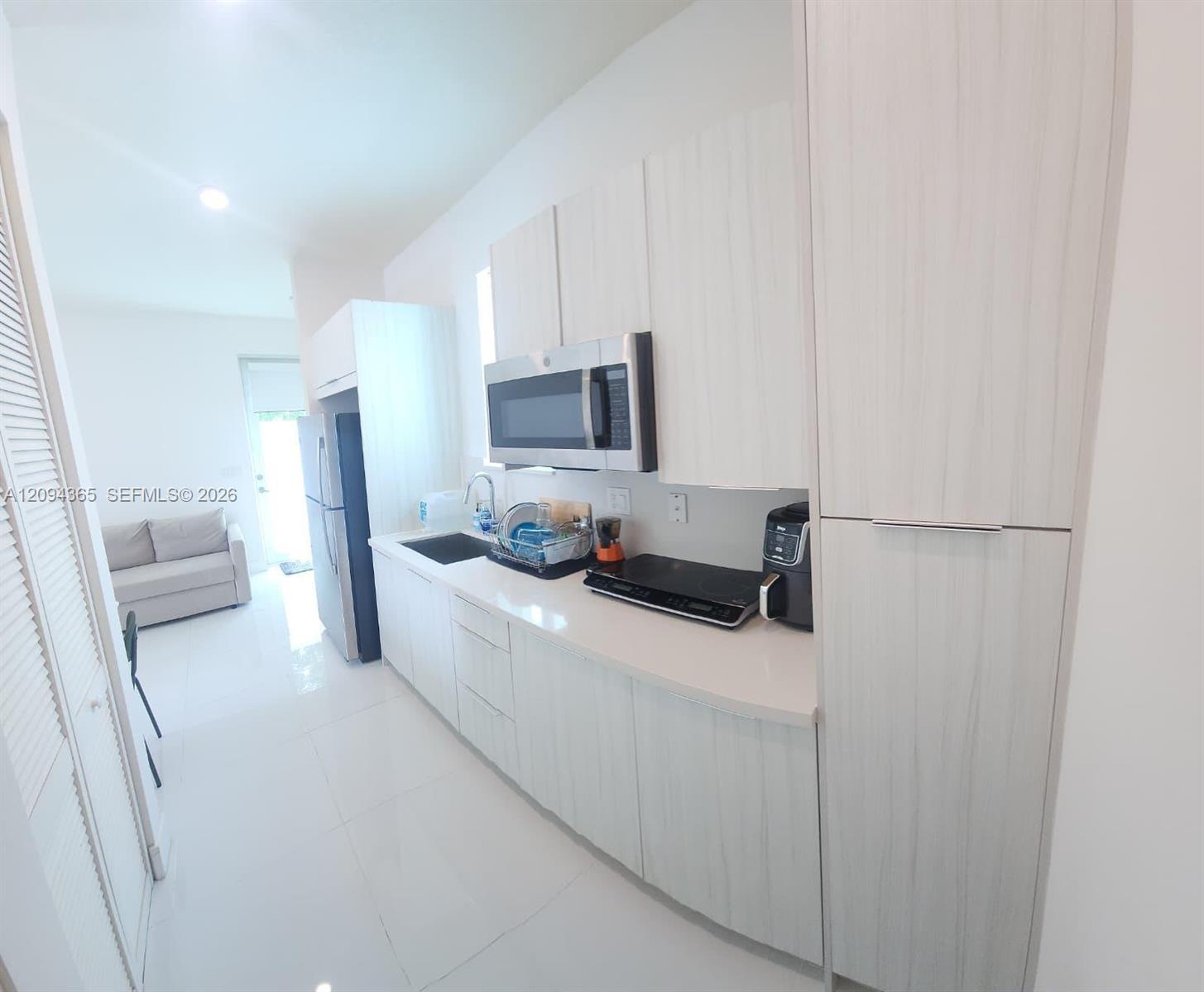 6611 NW 102nd Path # 0, Doral FL 33178