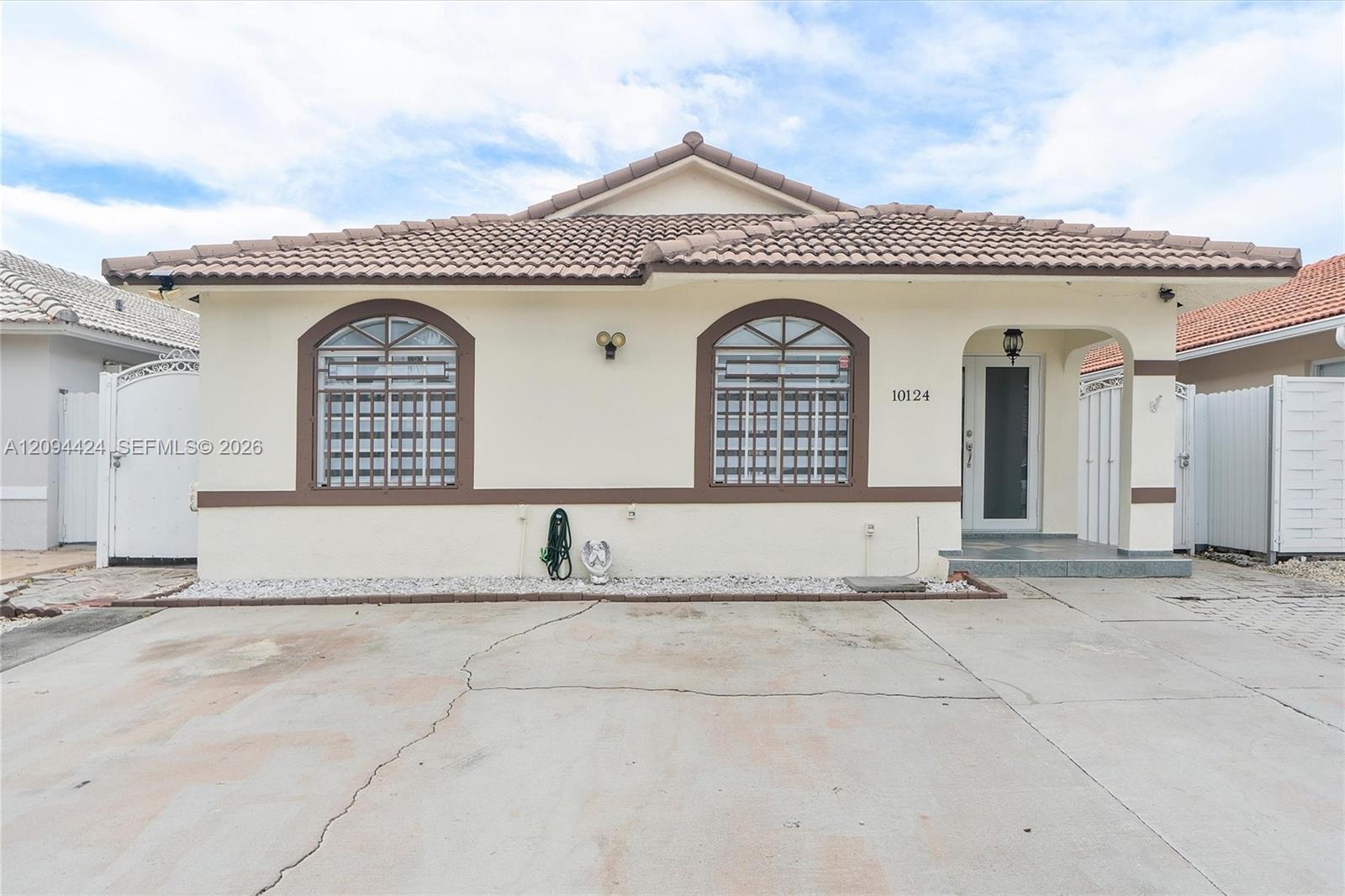 10124 NW 127th Ter, Hialeah Gardens FL 33018