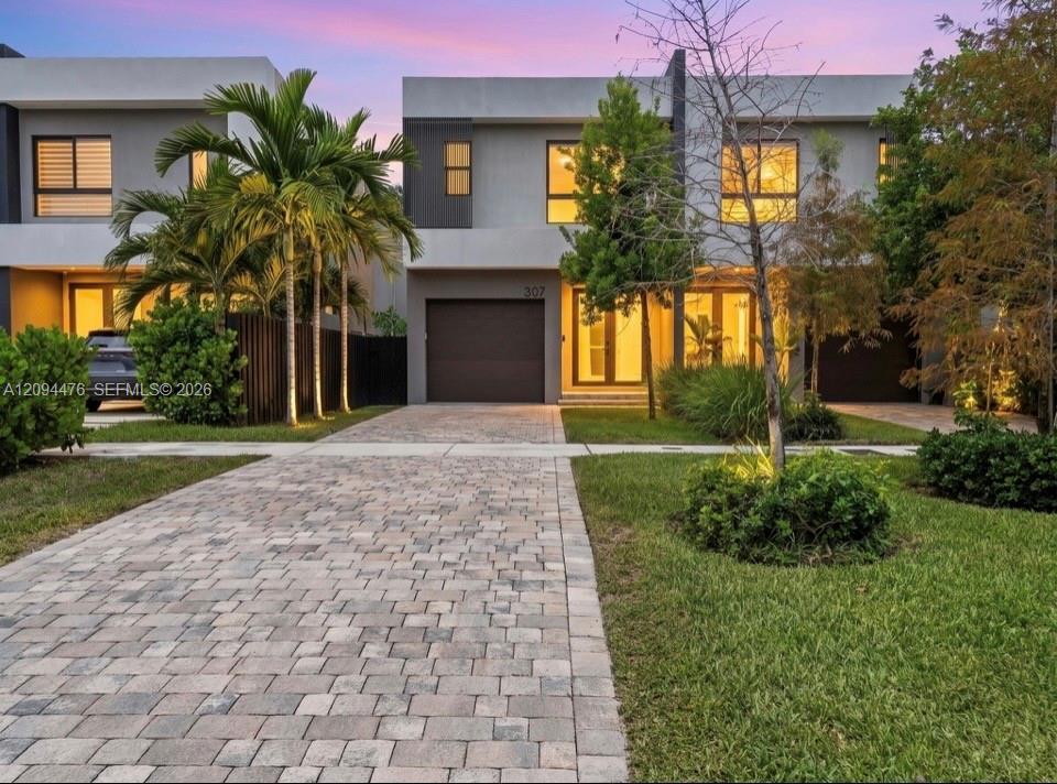307 SW 10th St, Fort Lauderdale FL 33315