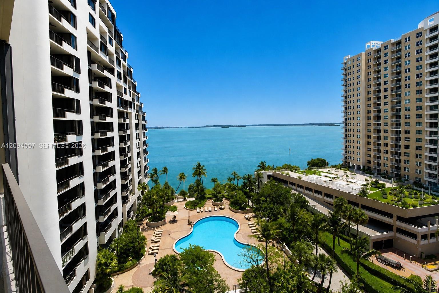 520 Brickell Key Dr # A1113, Miami FL 33131