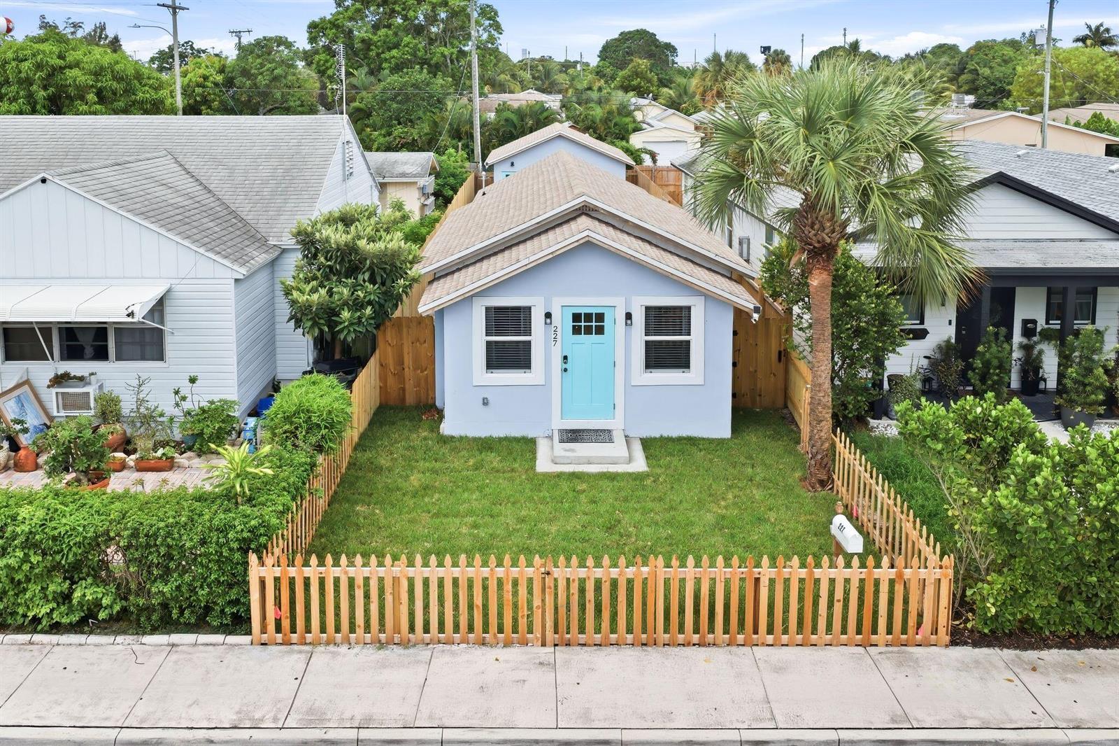 227 S E Street, FL 33460