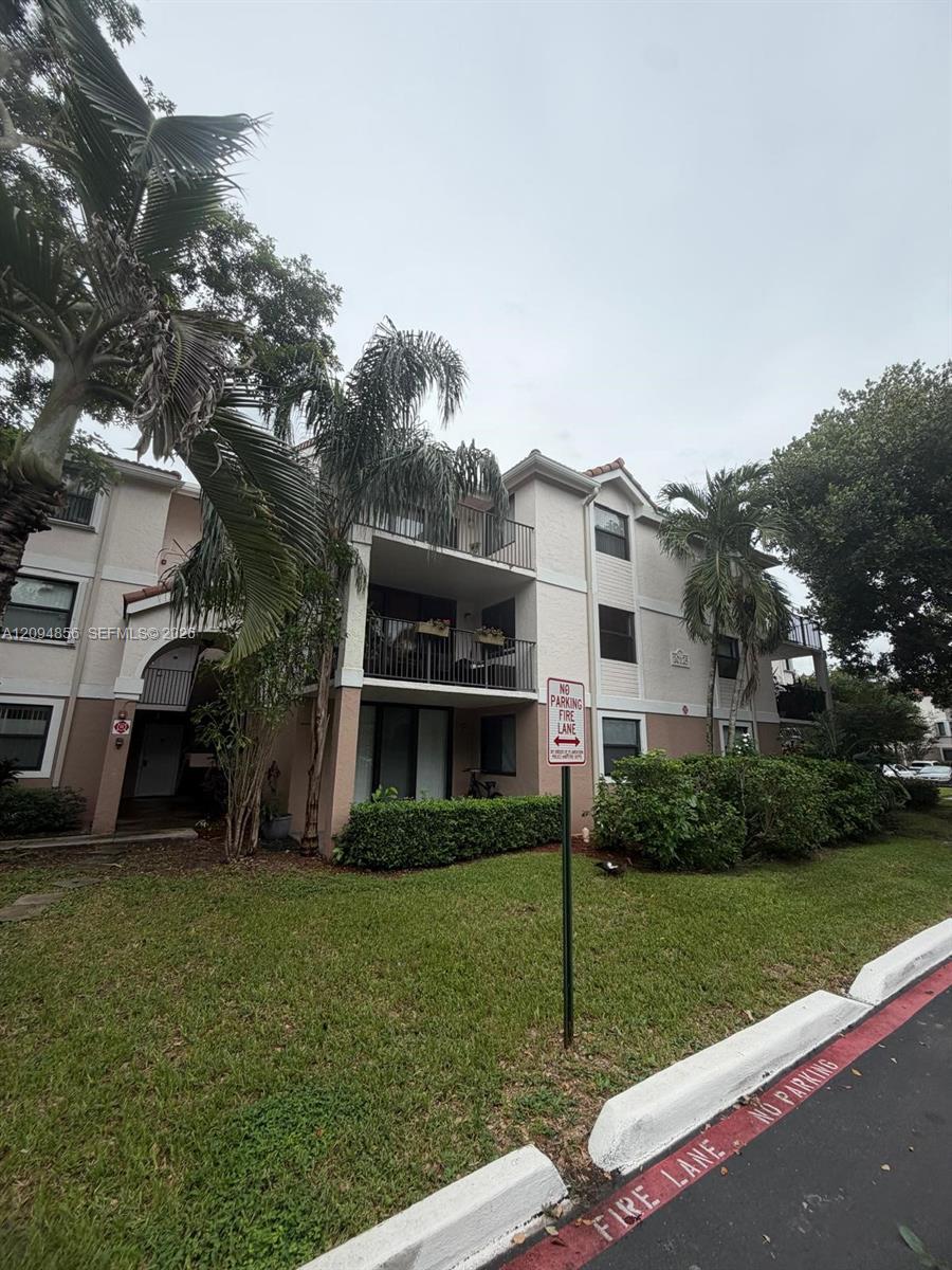 10125 W Sunrise Blvd # 303, Plantation FL 33322