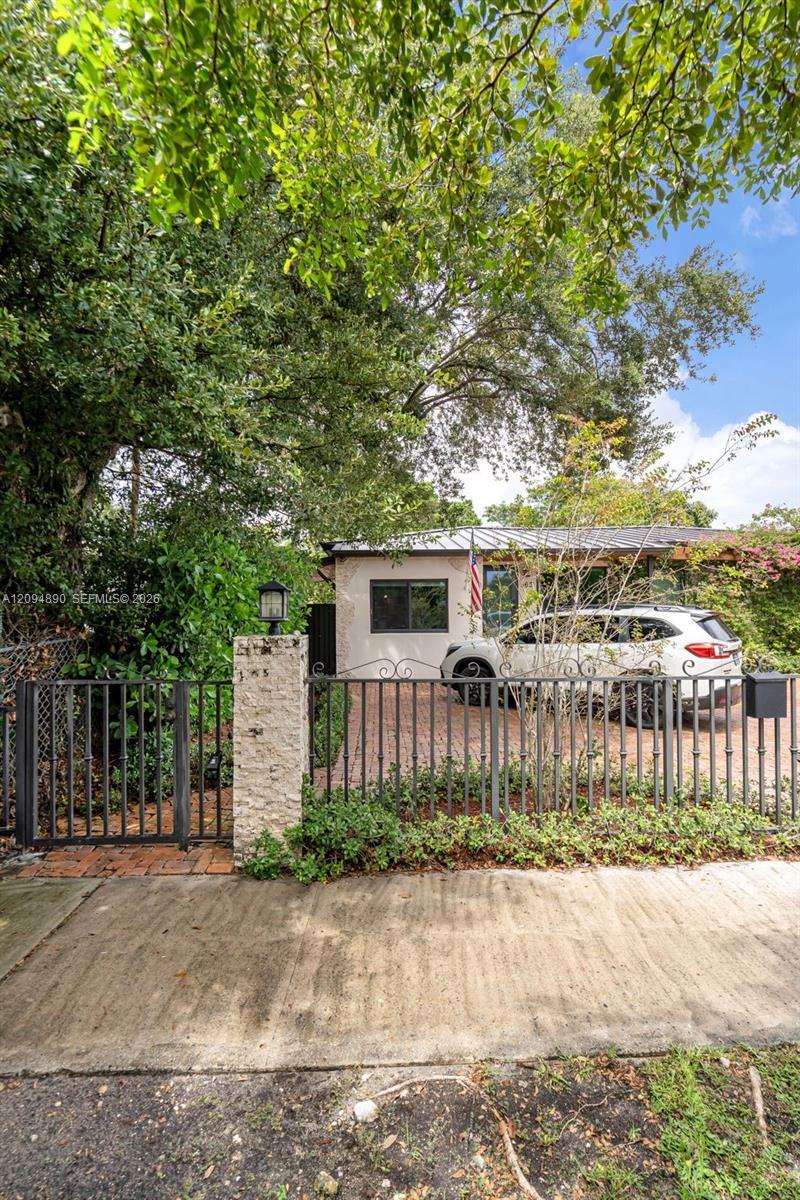 6631 Tamiami Canal Rd # 6631, Miami FL 33126