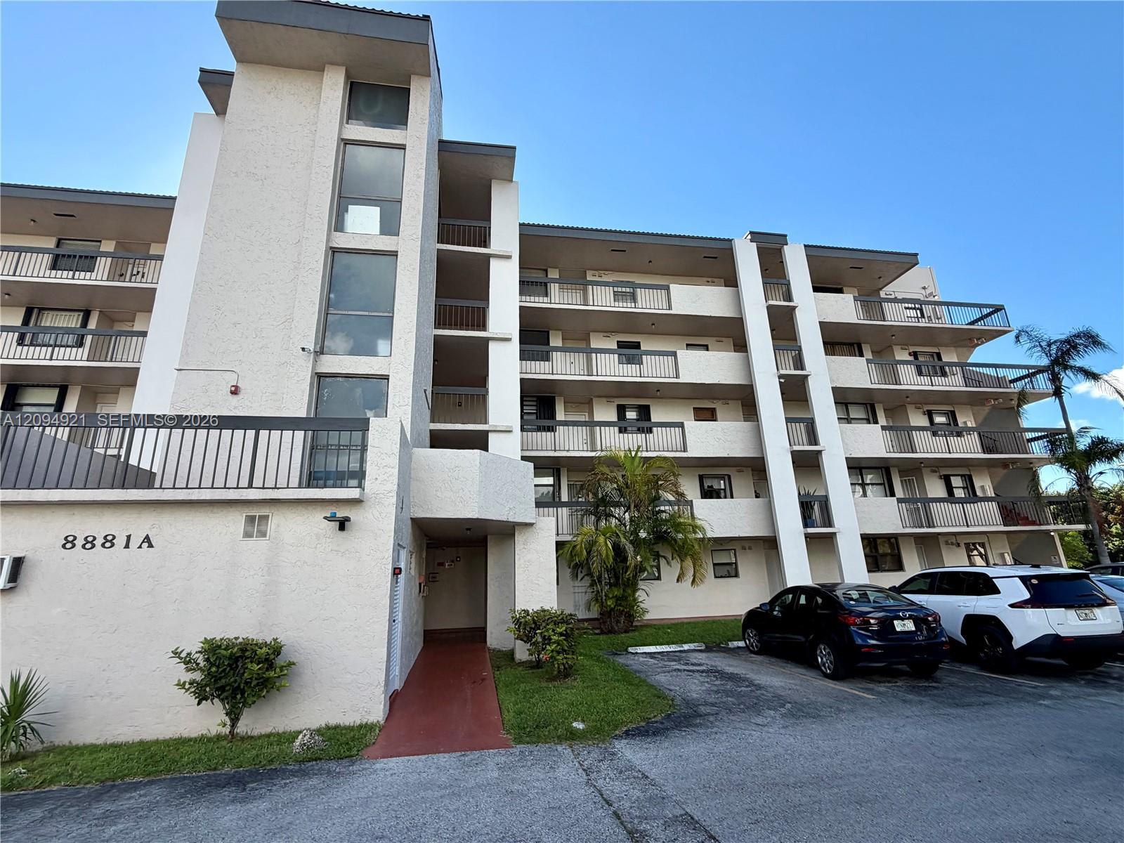 8881 A Fontainebleau Blvd # 307, Miami FL 33172