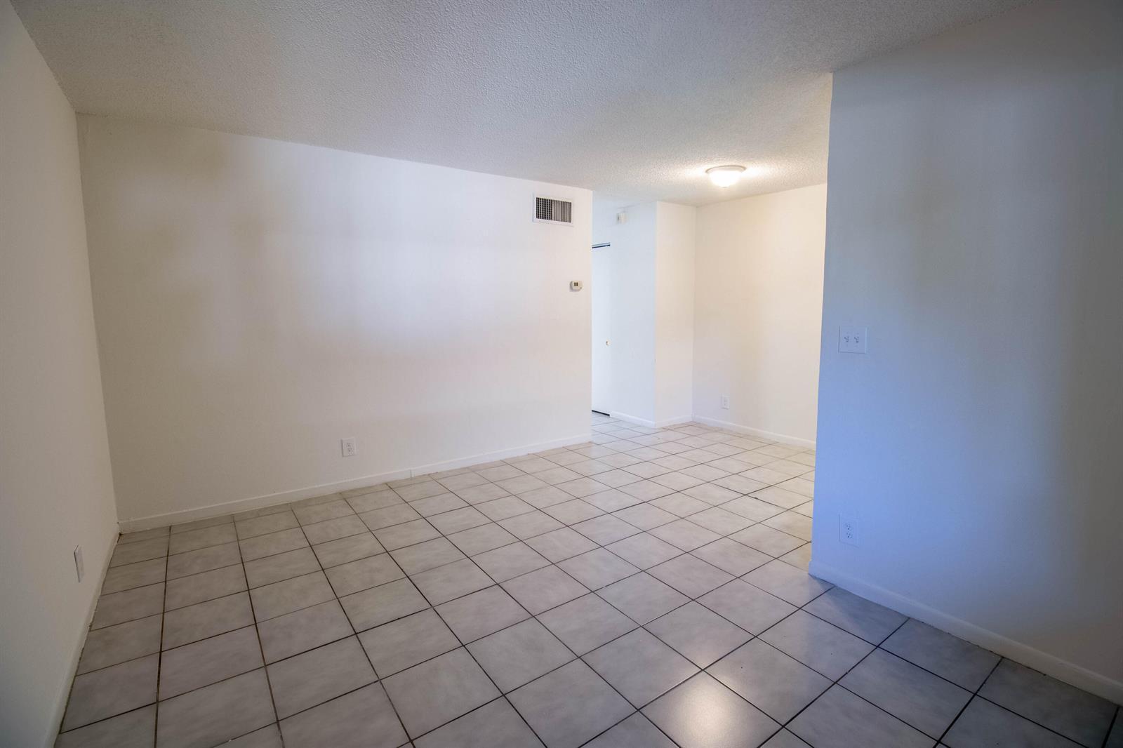 1727 LIBERTY Street # 4, Hollywood FL 33020