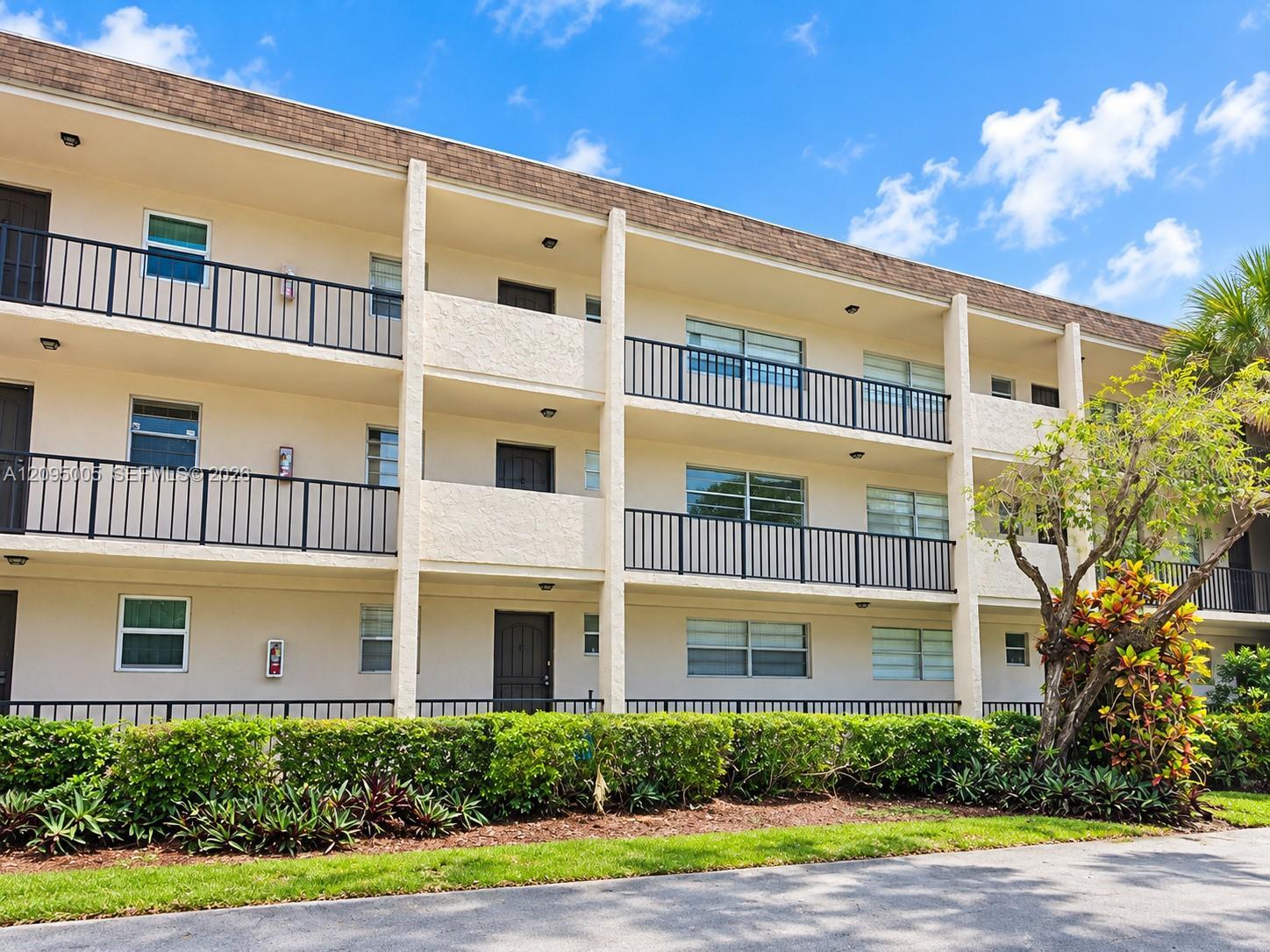 485 N Pine Island Rd # A202, Plantation FL 33324