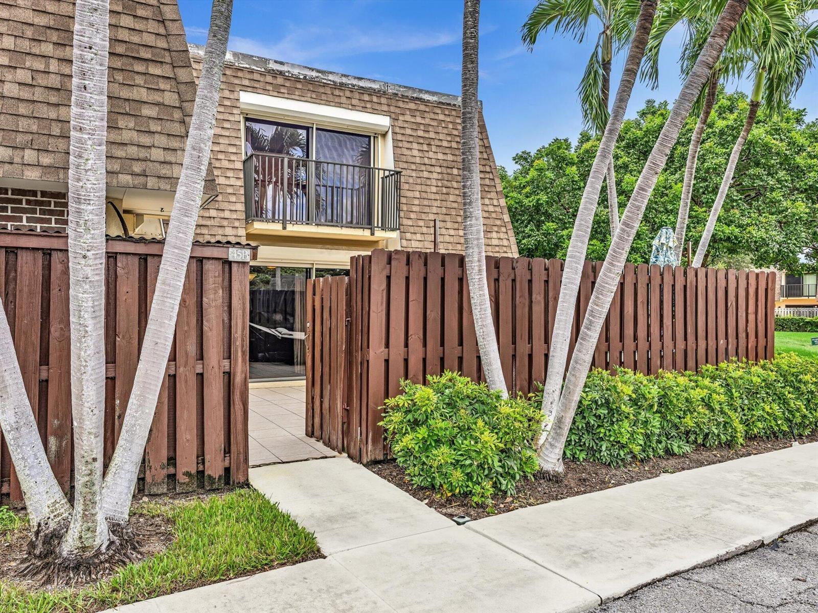 2895 SW 22nd Circle # 45B, Delray Beach FL 33445