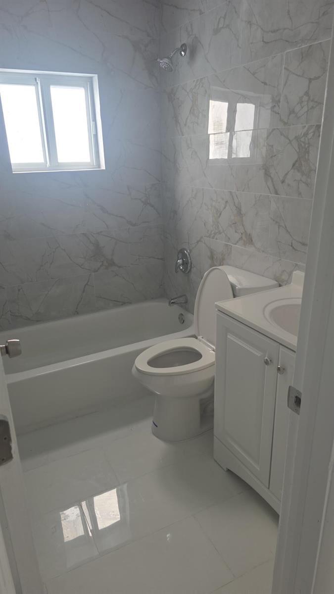 5211 SW 24TH Street, West Park FL 33023