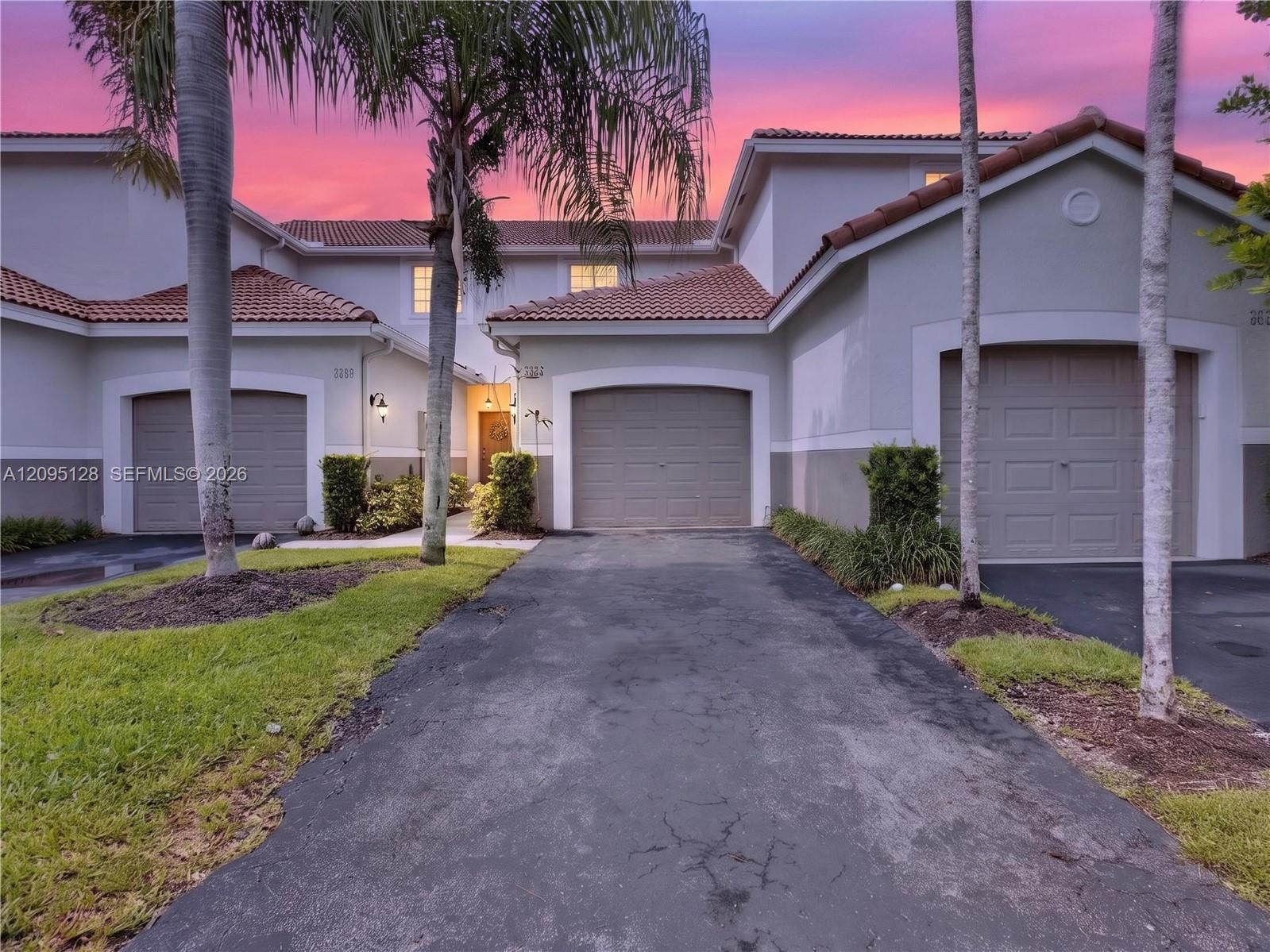 3677 San Simeon Cir, Weston FL 33331