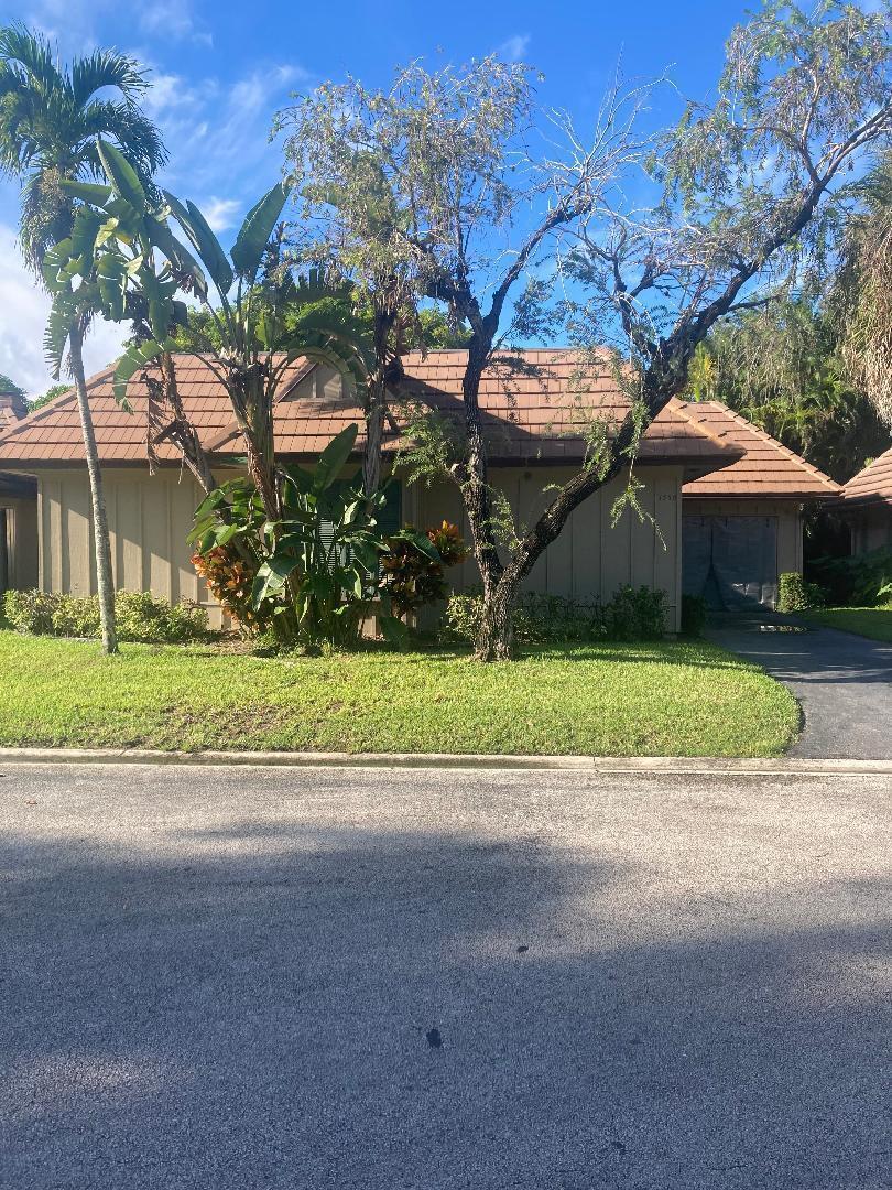 1950 COQUINA Way, Coral Springs FL 33071