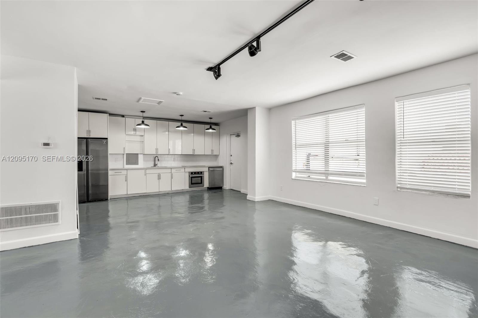 801 Washington Ave # A, Miami Beach FL 33139