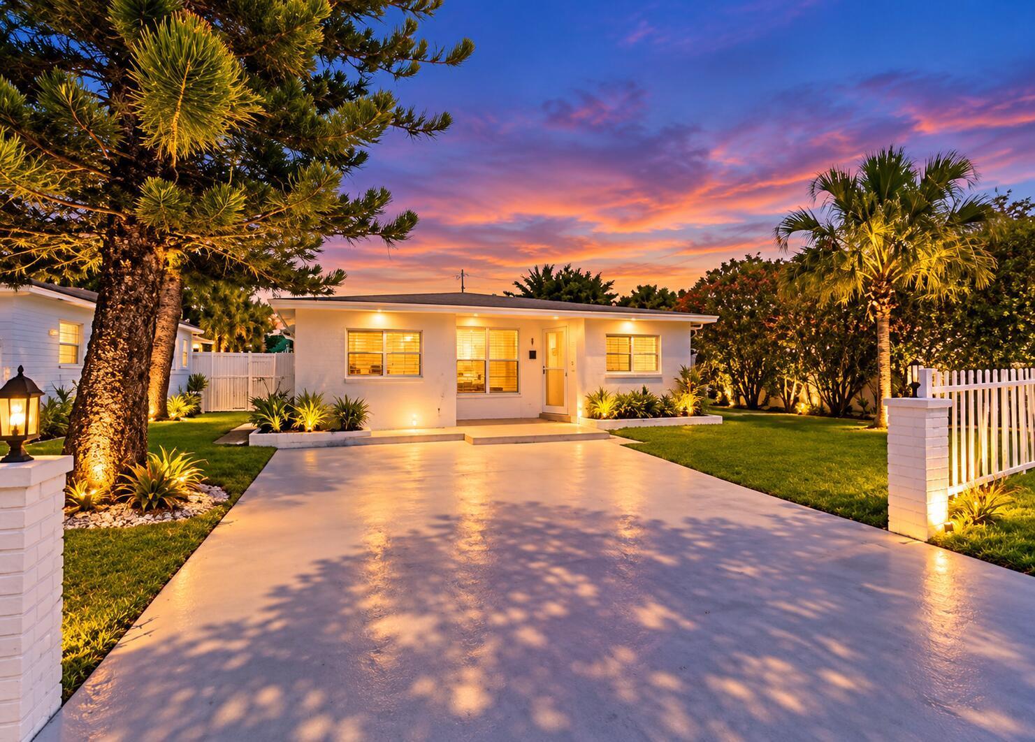 1721 N 16TH Court, Hollywood FL 33020