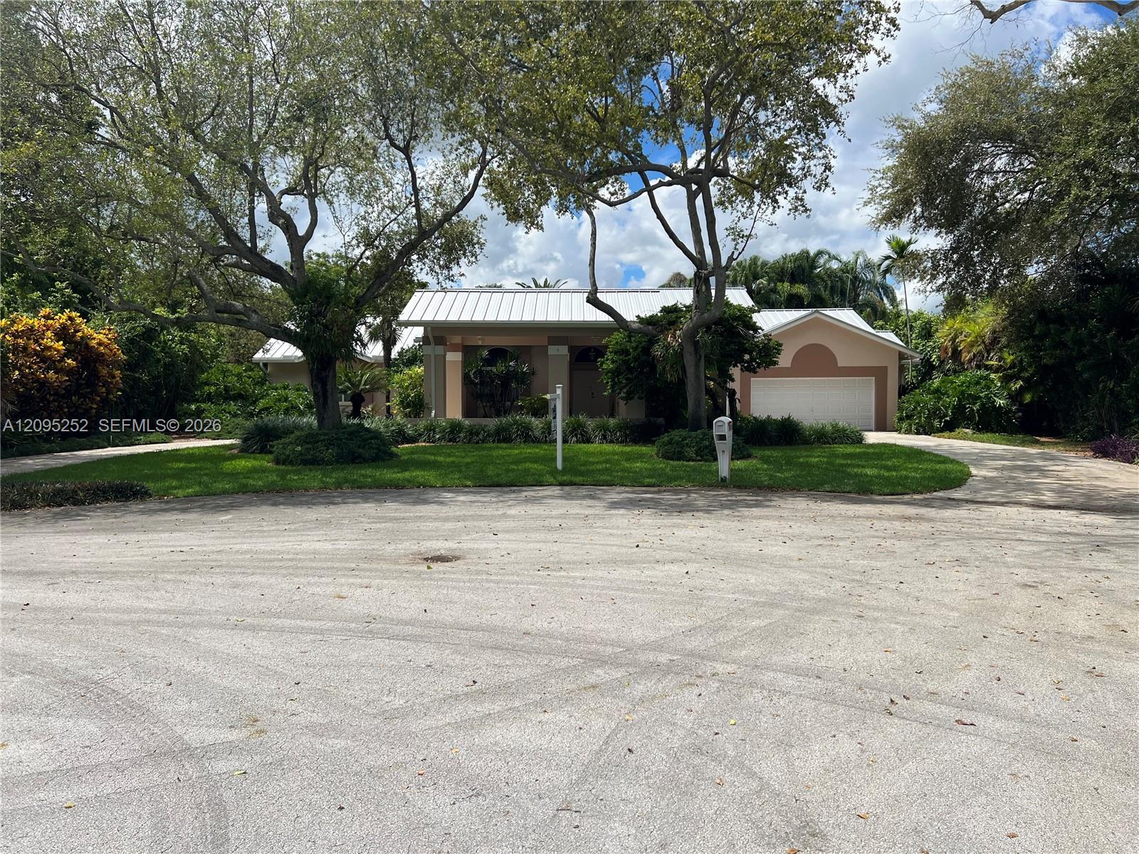 18032 SW 82nd Ct, Palmetto Bay FL 33157