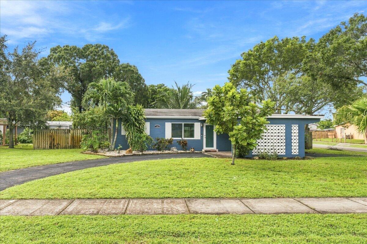 3366 SW 16TH Court, Fort Lauderdale FL 33312