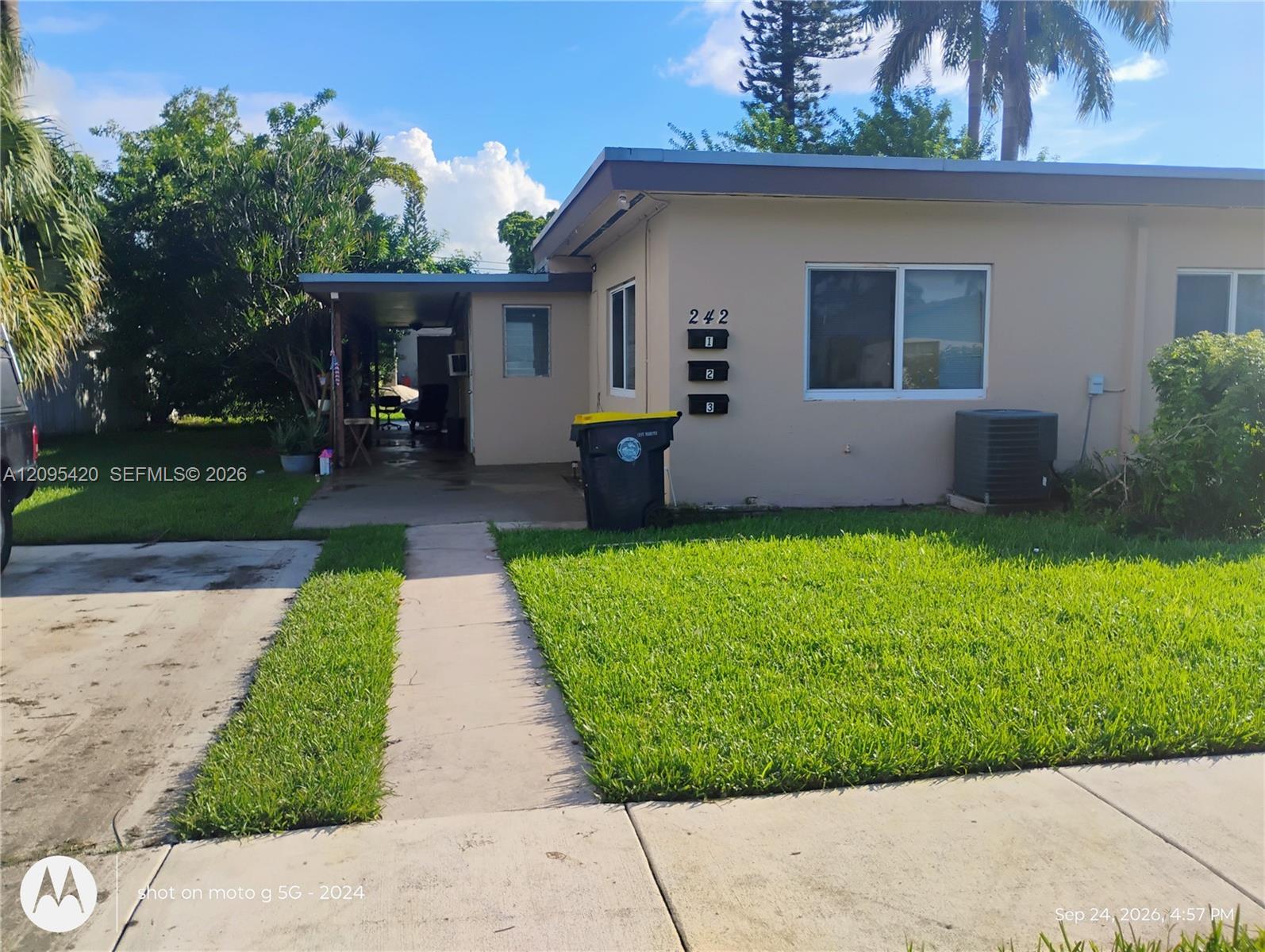 242 SE Park St # 2, Dania Beach FL 33004