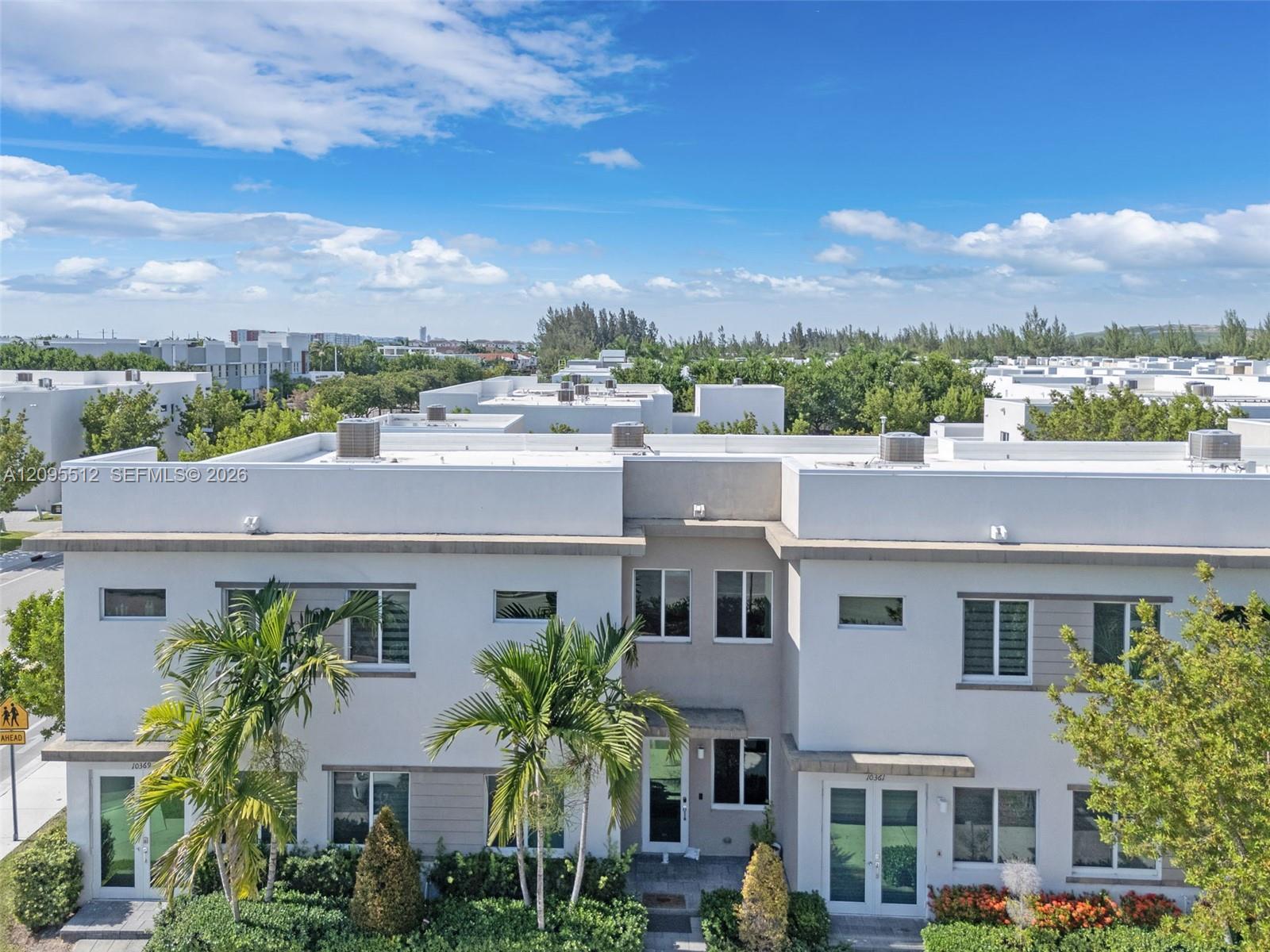 10365 NW 66th St, Doral FL 33178