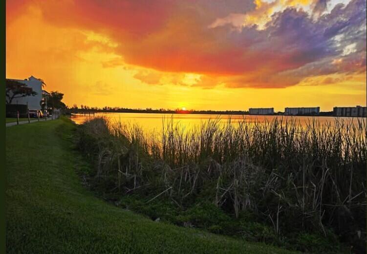 106 Lake Emerald Drive Apt 114, Oakland Park FL 33309