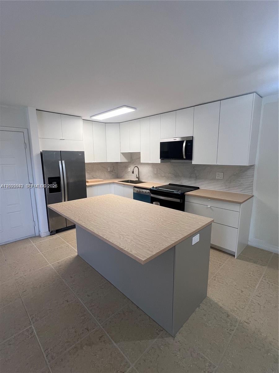 4780 NW 102nd Ave # 11, Doral FL 33178